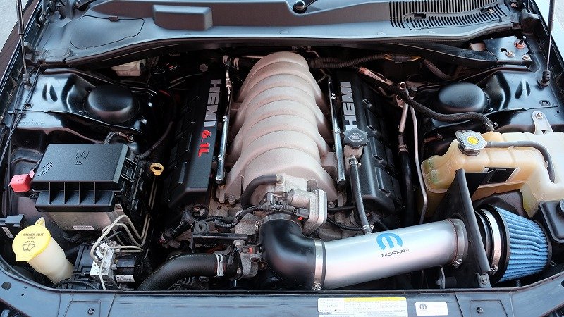 クライスラー 300C SRT-8（4）