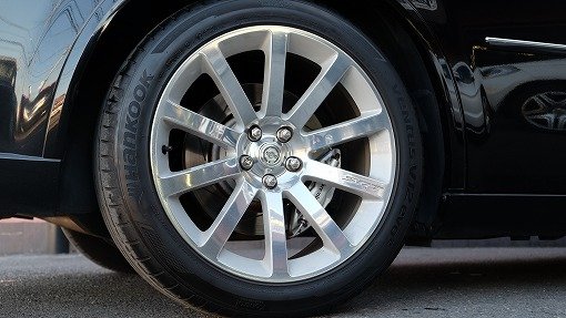 クライスラー 300C SRT-8