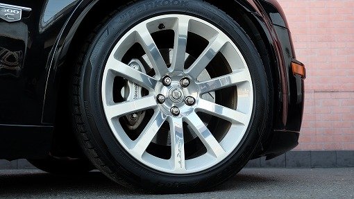 クライスラー 300C SRT-8