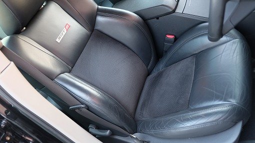 クライスラー 300C SRT-8