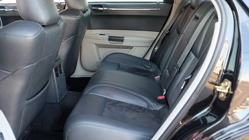 クライスラー 300C SRT-8