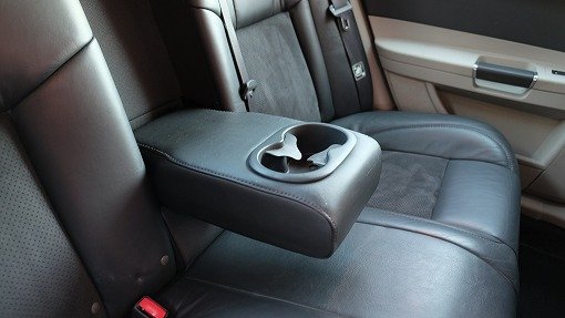 クライスラー 300C SRT-8