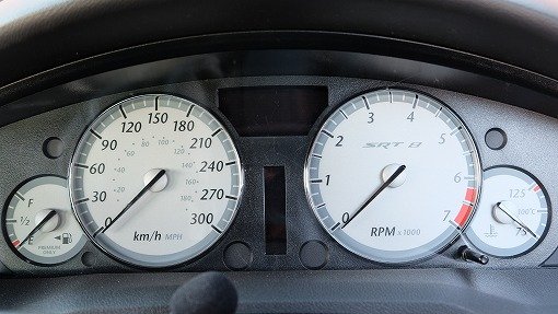 クライスラー 300C SRT-8