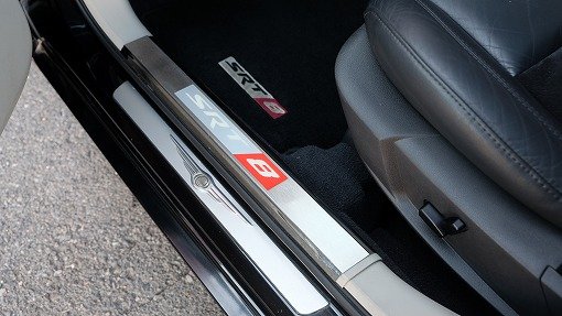 クライスラー 300C SRT-8