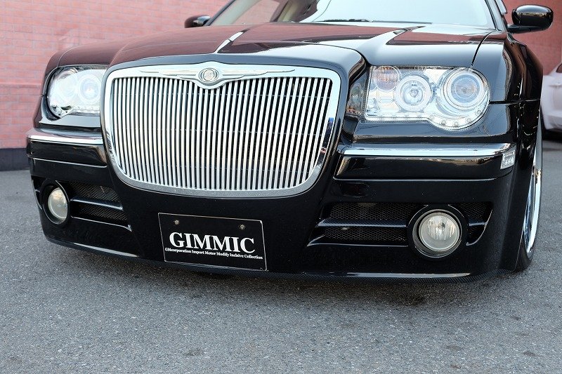 クライスラー 300C SRT-8（2）