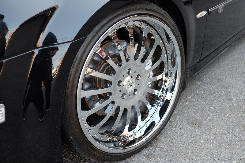 クライスラー 300C SRT-8（3）