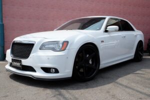 クライスラー 300C SRT-8