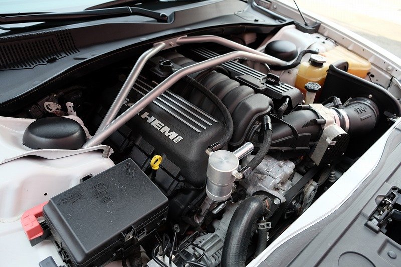 クライスラー 300C SRT-8（4）