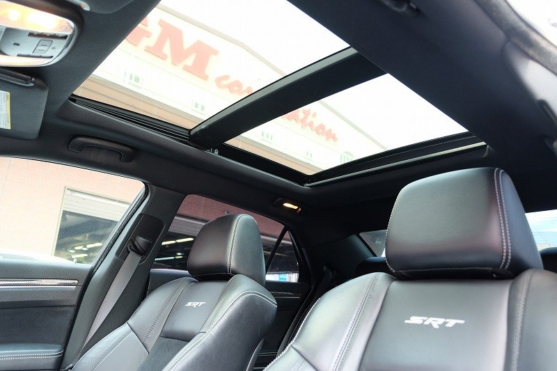 クライスラー 300C SRT-8（7）