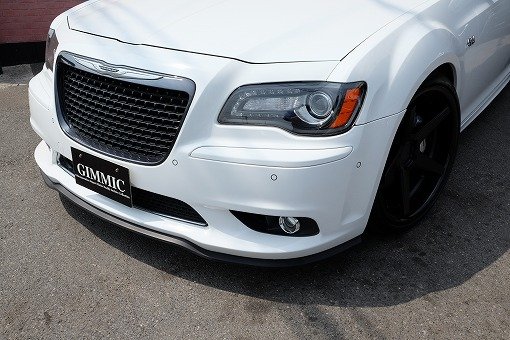 クライスラー 300C SRT-8