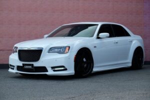 クライスラー 300C SRT-8