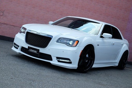 クライスラー 300C SRT-8