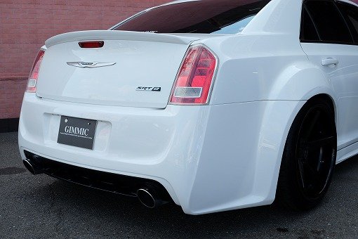 クライスラー 300C SRT-8