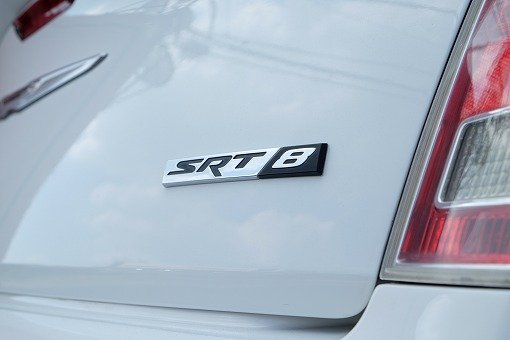 クライスラー 300C SRT-8