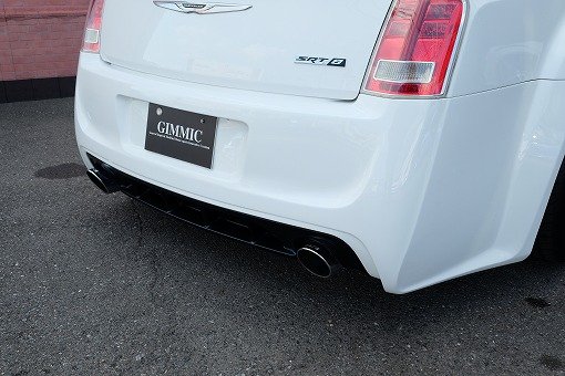 クライスラー 300C SRT-8