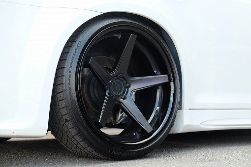 クライスラー 300C SRT-8