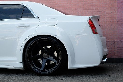 クライスラー 300C SRT-8