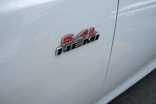 クライスラー 300C SRT-8