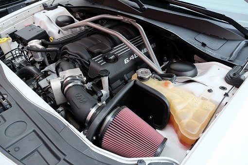 クライスラー 300C SRT-8