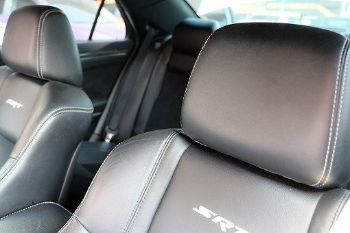 クライスラー 300C SRT-8