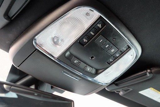 クライスラー 300C SRT-8