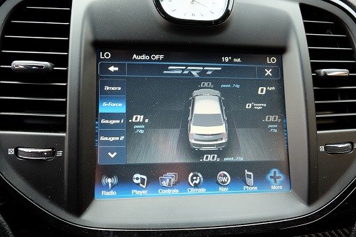 クライスラー 300C SRT-8