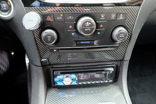 クライスラー 300C SRT-8