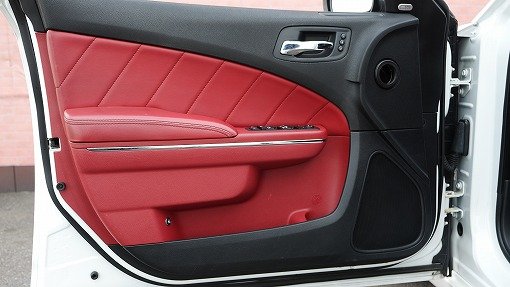 ダッジ チャージャー R/T PLUS