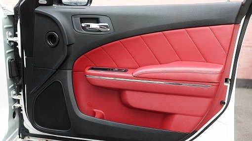 ダッジ チャージャー R/T PLUS