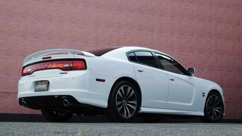 ダッジ チャージャー SRT-8（3）