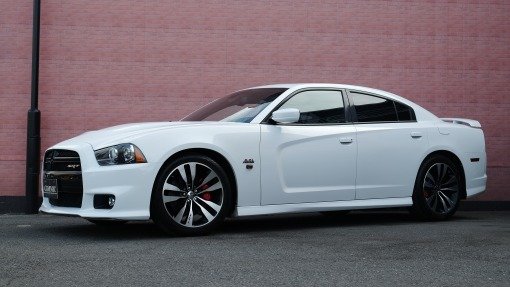 ダッジ チャージャー SRT-8