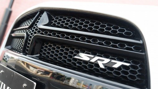 ダッジ チャージャー SRT-8