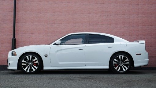 ダッジ チャージャー SRT-8