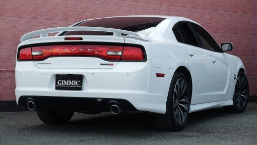 ダッジ チャージャー SRT-8