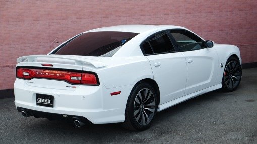 ダッジ チャージャー SRT-8