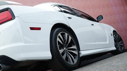 ダッジ チャージャー SRT-8