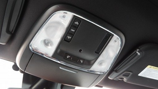 ダッジ チャージャー SRT-8