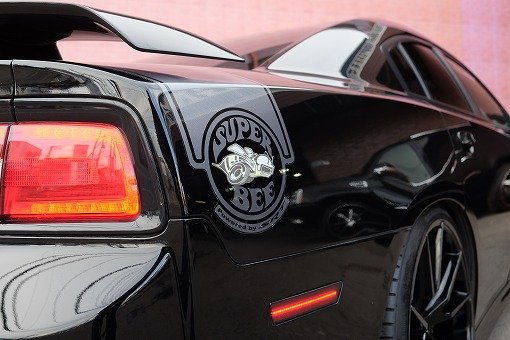 ダッジ チャージャー SRT SUPER BEE