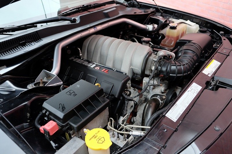 ダッジ チャージャー SRT8（4）