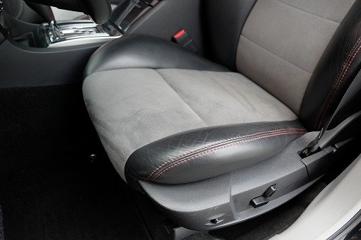 ダッジ チャージャー SRT8