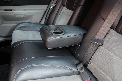 ダッジ チャージャー SRT8