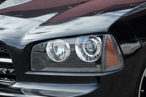 ダッジ チャージャー SRT8