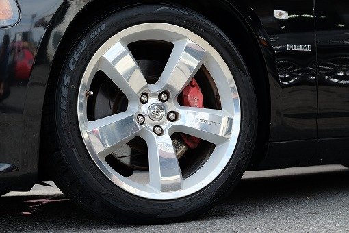 ダッジ チャージャー SRT8