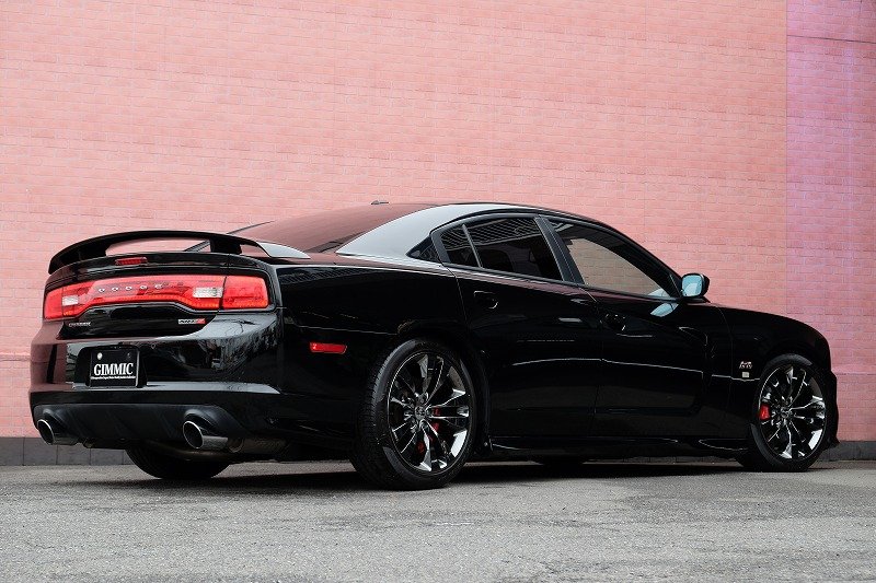 ダッジ チャージャー SRT8（2）