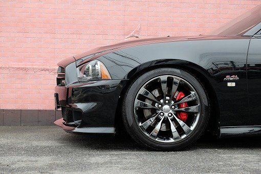 ダッジ チャージャー SRT8