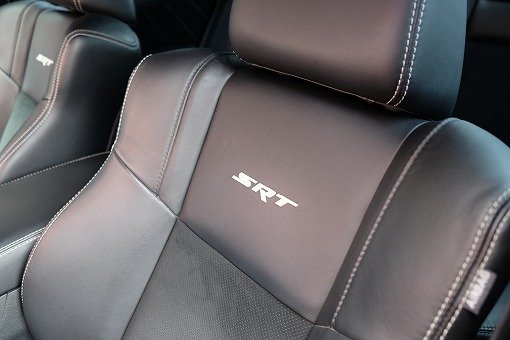 ダッジ チャージャー SRT8