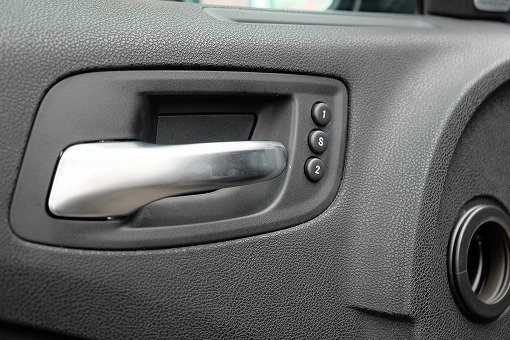 ダッジ チャージャー SRT8