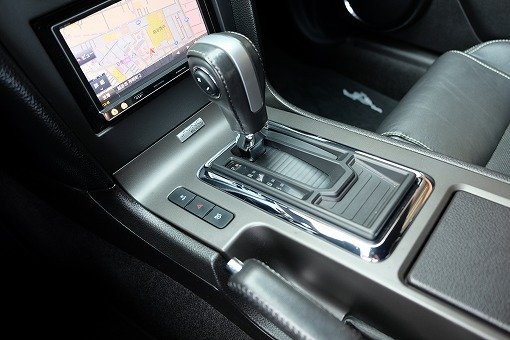 フォード マスタング V6プレミアム