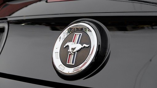 フォード マスタング V6プレミアム