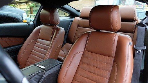 フォード マスタング V6プレミアム